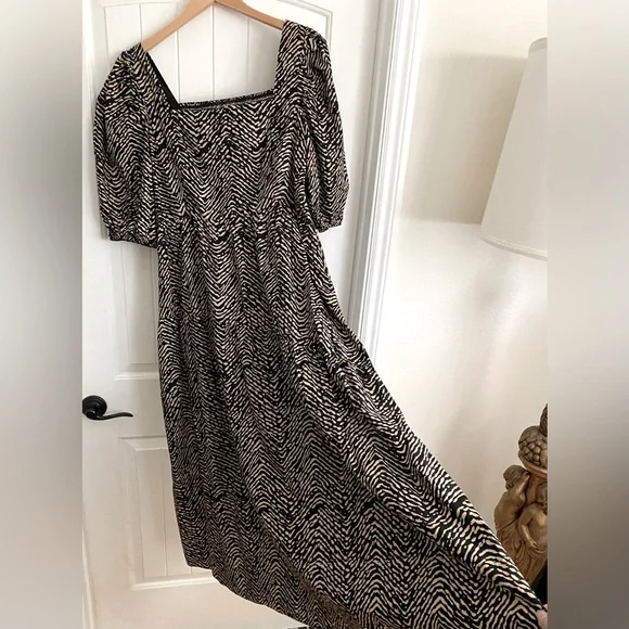 ♦️SOLD♦️ Mango Puff Sleeve Midi Dress Abstract Animal Print Black & Tan Size 10 - Picture 8 of 13